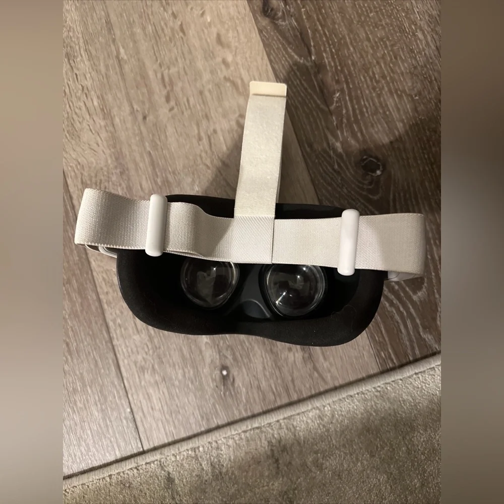 Meta Oculus Quest 2 256GB Multiple Games Included (READ DESCRIPTION)
